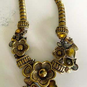 22 inch Floral Goldtone Necklace